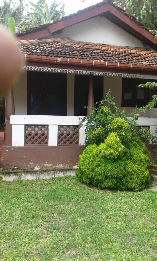 The Ocean Bed & Breakfast Unawatuna Exterior photo