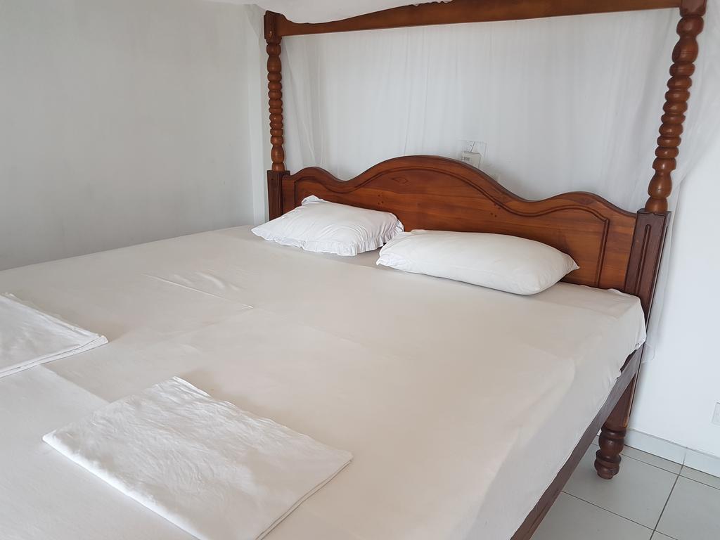 The Ocean Bed & Breakfast Unawatuna Exterior photo